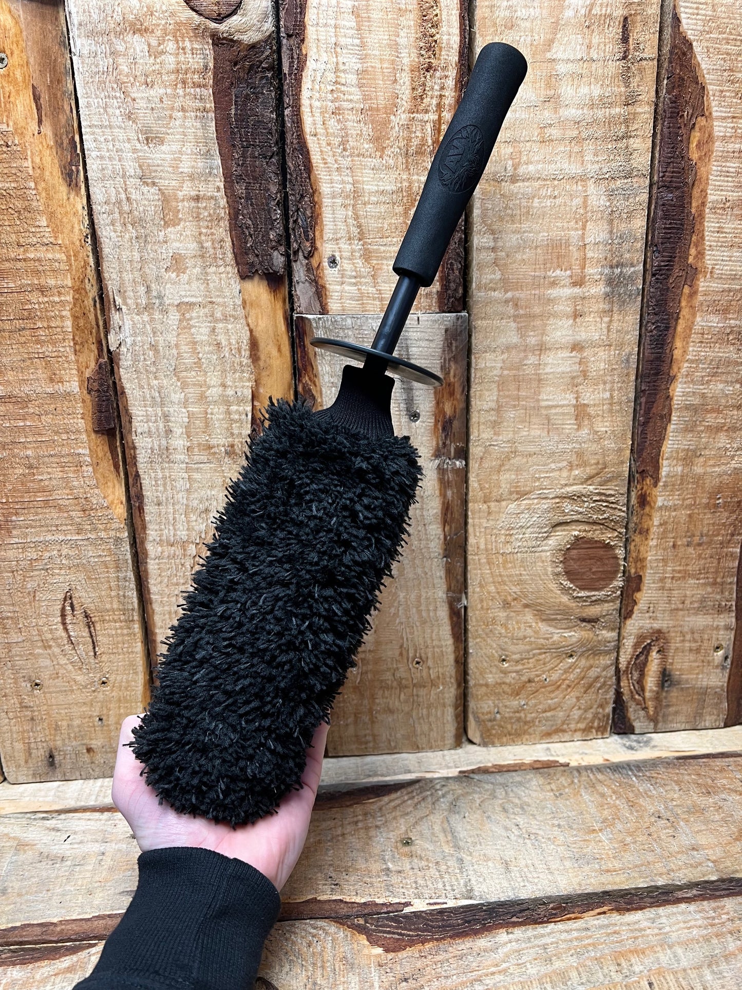 Wheel Wiz SKINNY Edition- Ultra Plush Microfibre Wheel Brush - Metal Free